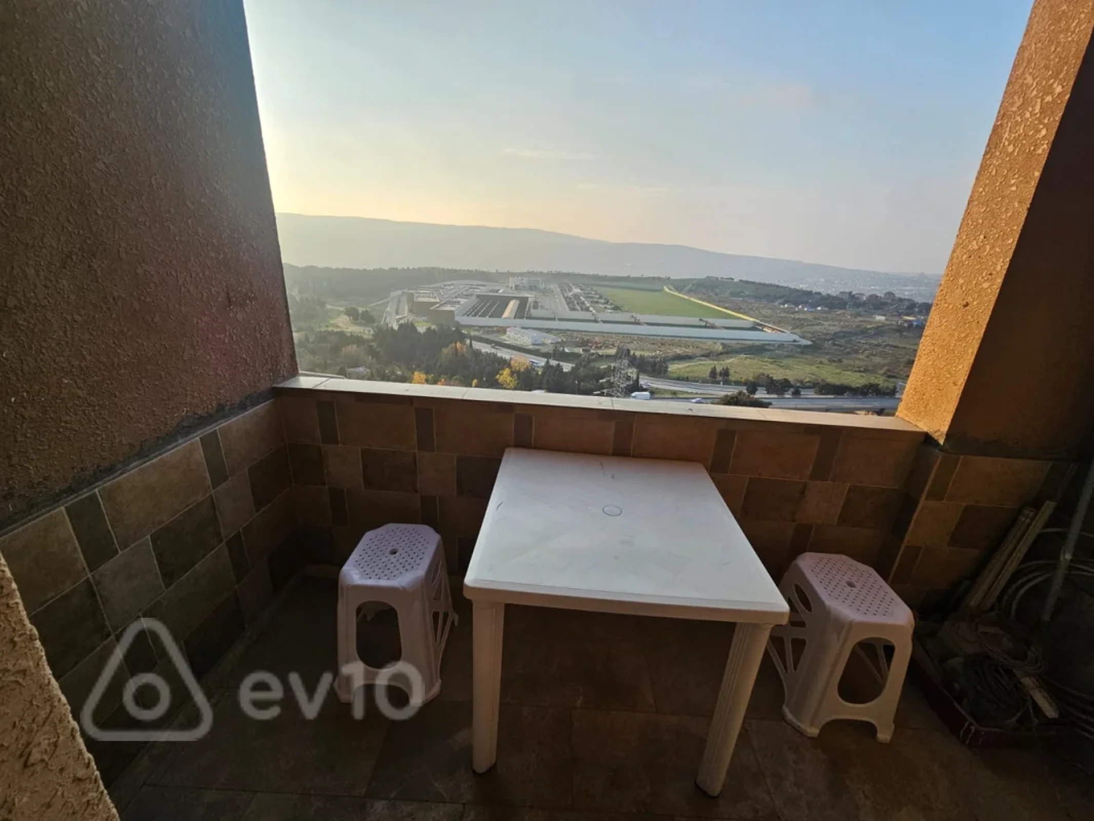 Kirayə verilir 3 otaqlı yeni tikili 125 m²