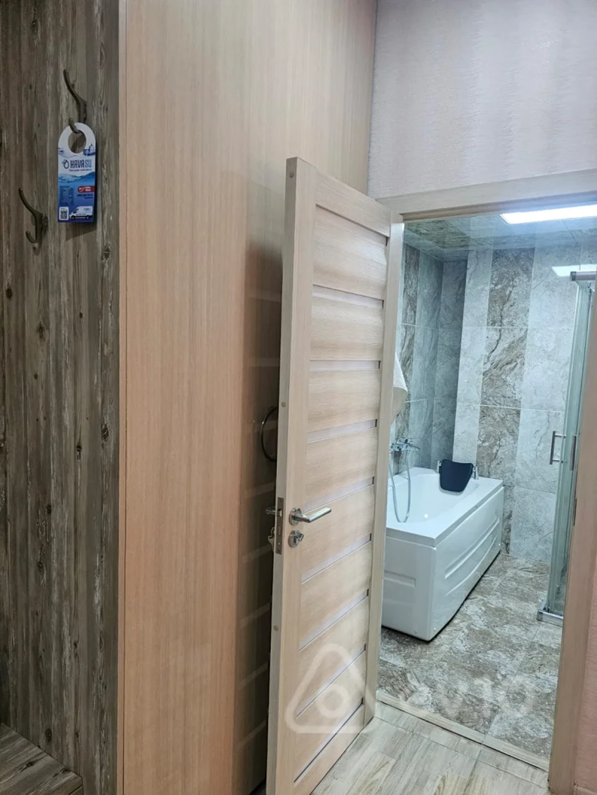 Kirayə verilir 3 otaqlı yeni tikili 125 m²