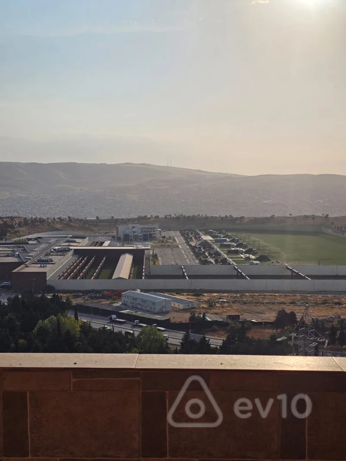 Kirayə verilir 3 otaqlı yeni tikili 125 m²