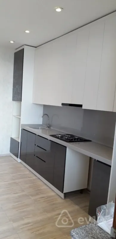 Kirayə verilir 3 otaqlı yeni tikili 125 m²