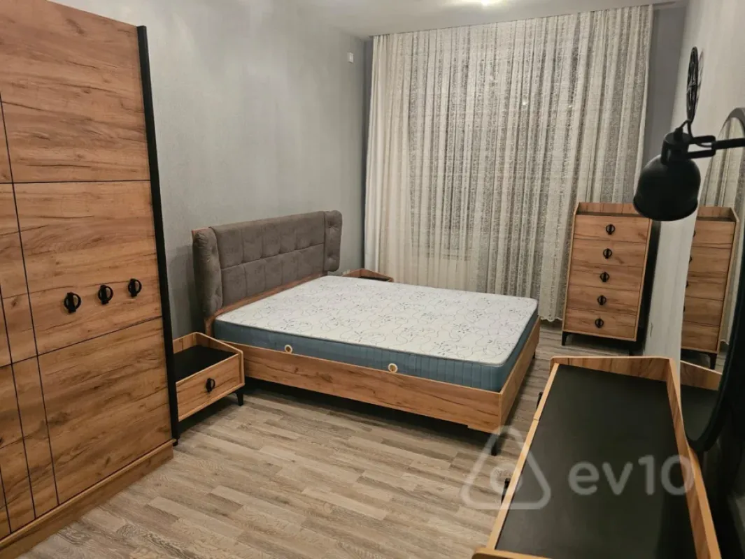 Kirayə verilir 3 otaqlı yeni tikili 125 m²