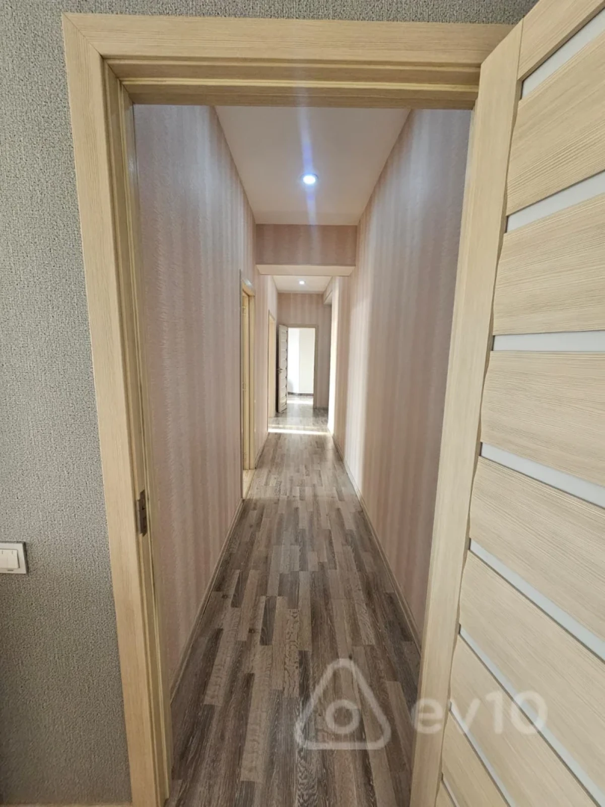 Kirayə verilir 3 otaqlı yeni tikili 125 m²