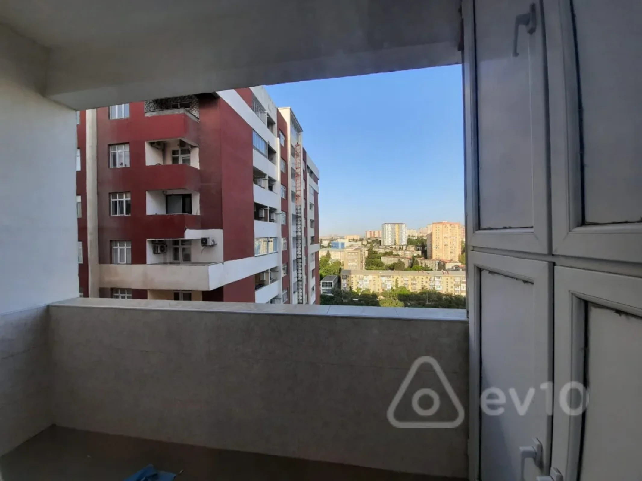Kirayə verilir 3 otaqlı yeni tikili 110 m²