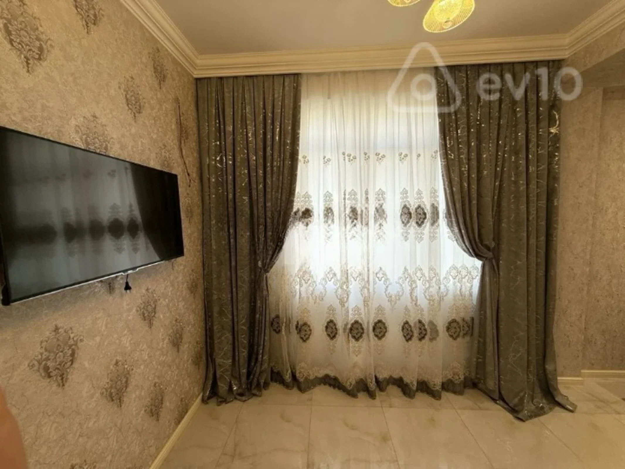 Kirayə verilir 2 otaqlı yeni tikili 60 m²