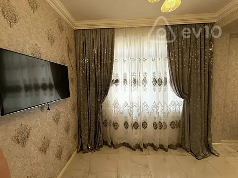 Kirayə verilir 2 otaqlı yeni tikili 60 m²