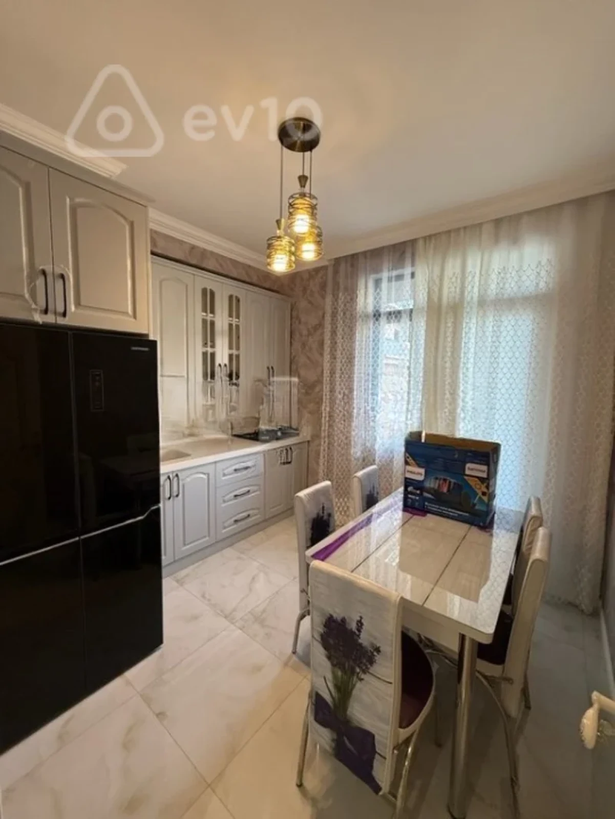 Kirayə verilir 2 otaqlı yeni tikili 60 m²