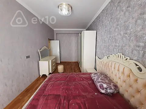 Kirayə verilir 3 otaqlı yeni tikili 100 m²