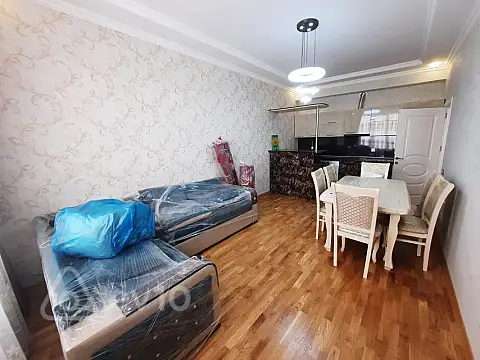Kirayə verilir 3 otaqlı yeni tikili 100 m²