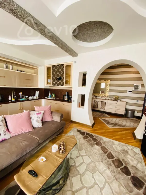 Satılır 3 otaqlı yeni tikili 95 m²