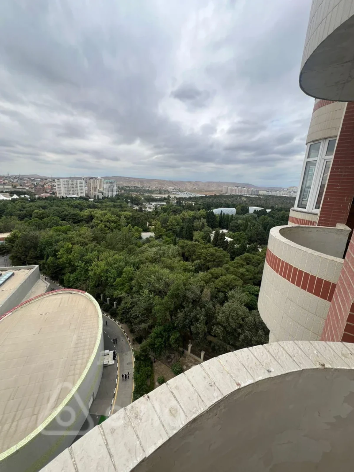 Satılır 3 otaqlı yeni tikili 95 m²