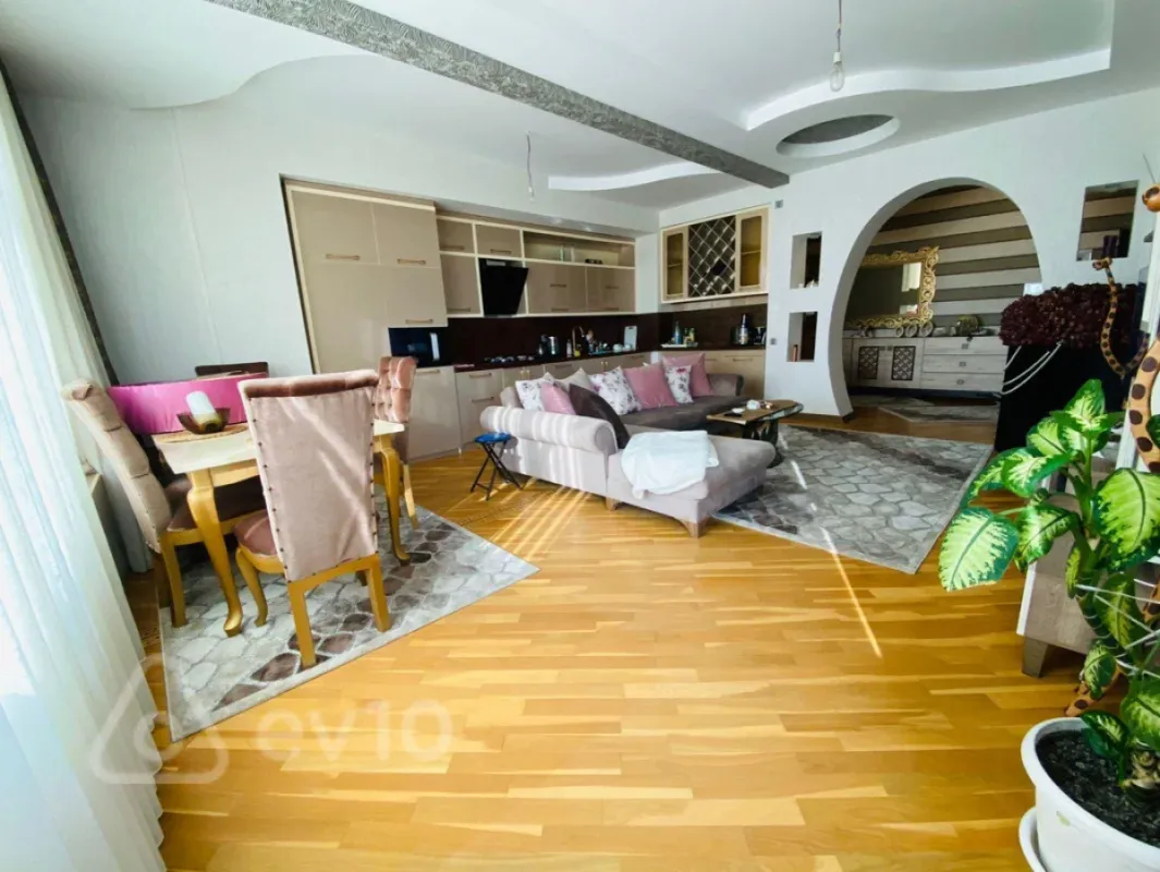Satılır 3 otaqlı yeni tikili 95 m²