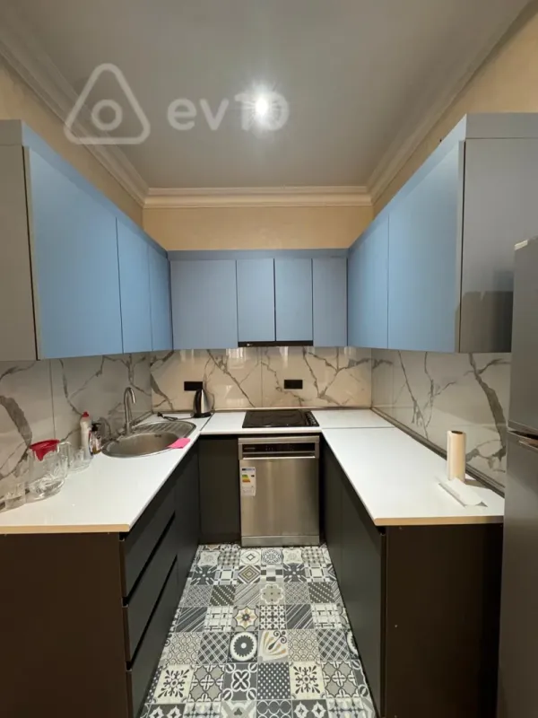 Kirayə verilir 3 otaqlı yeni tikili 88 m²