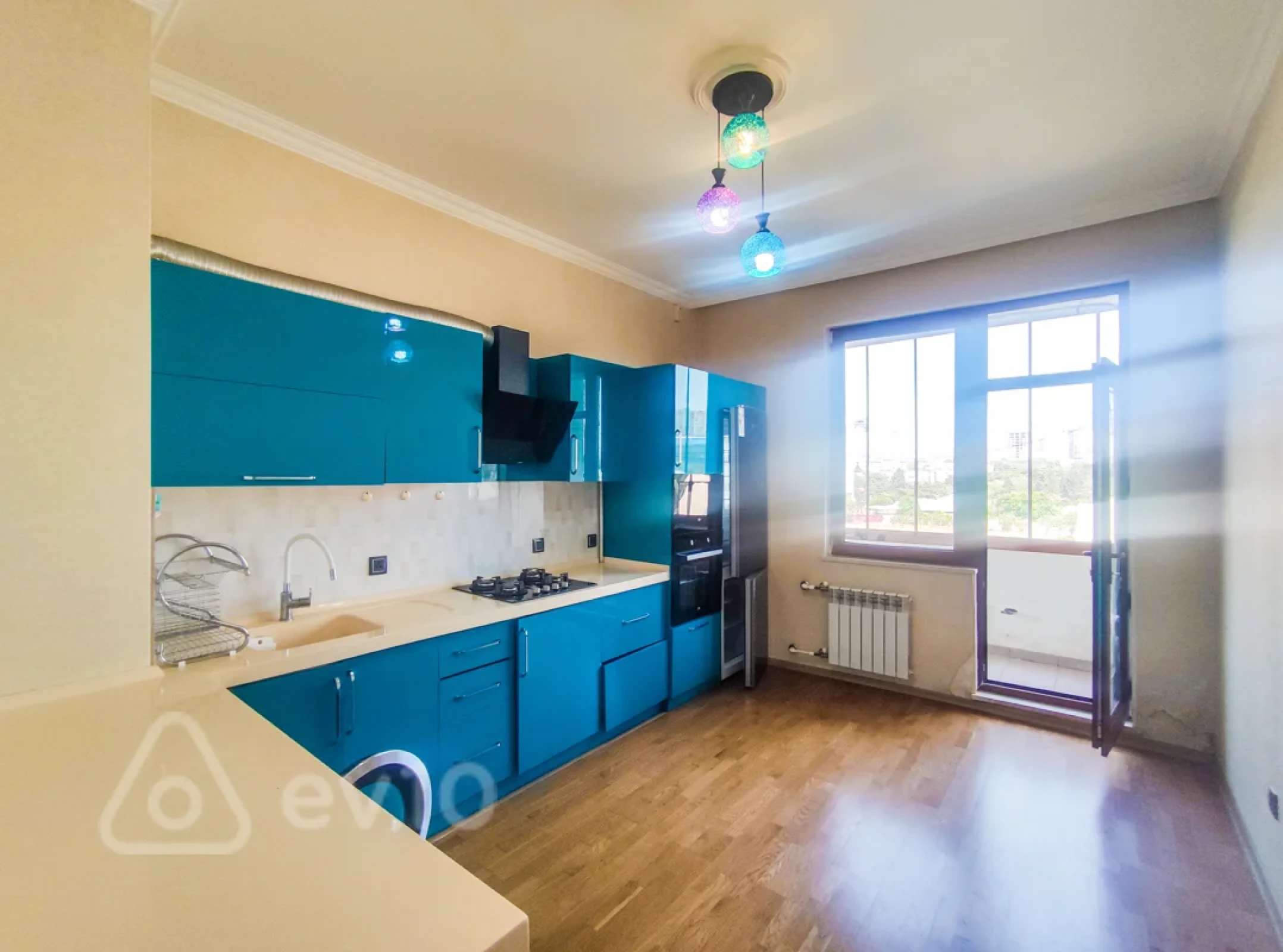 Kirayə verilir 2 otaqlı yeni tikili 75 m²