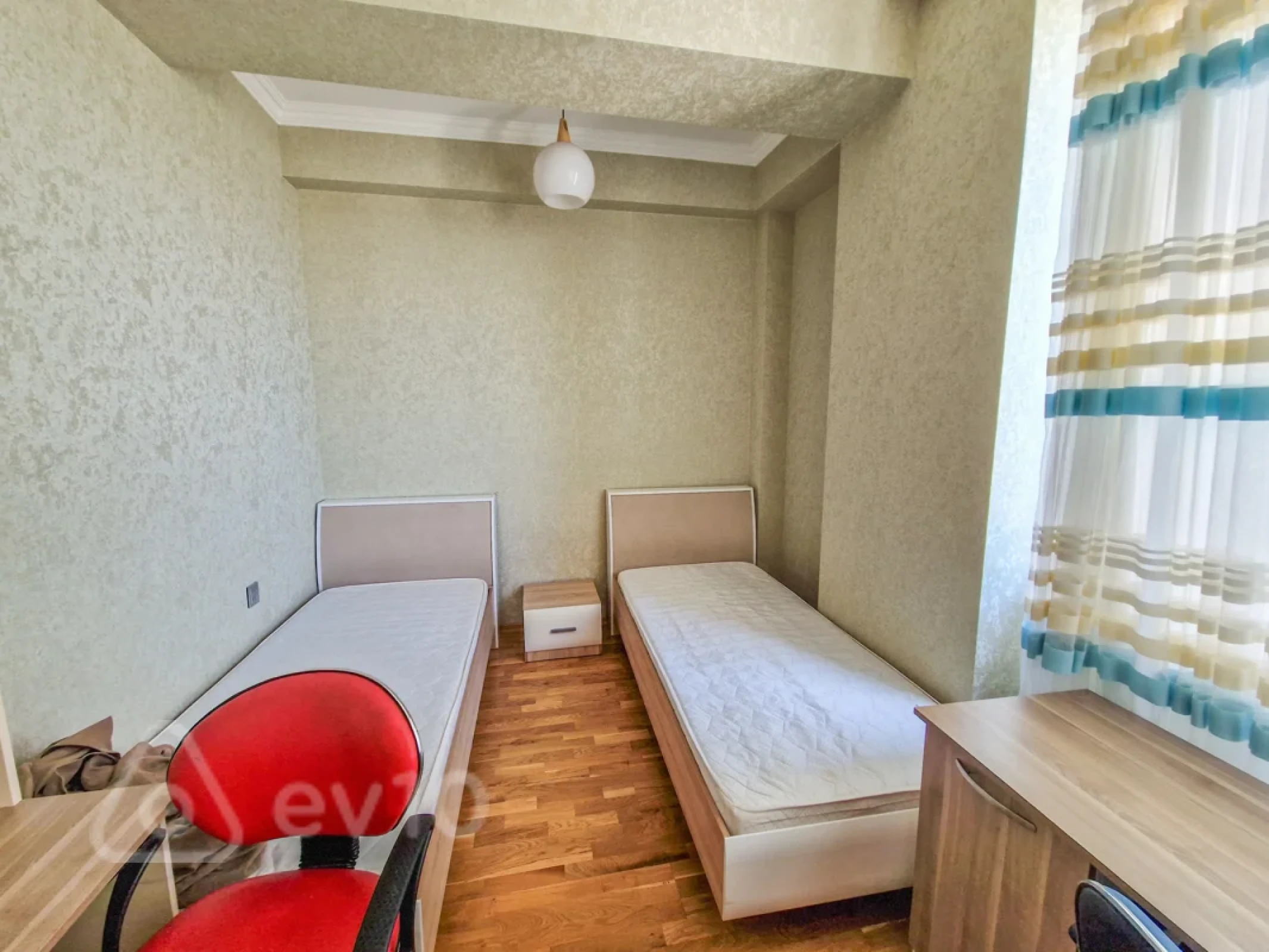 Kirayə verilir 3 otaqlı yeni tikili 100 m²