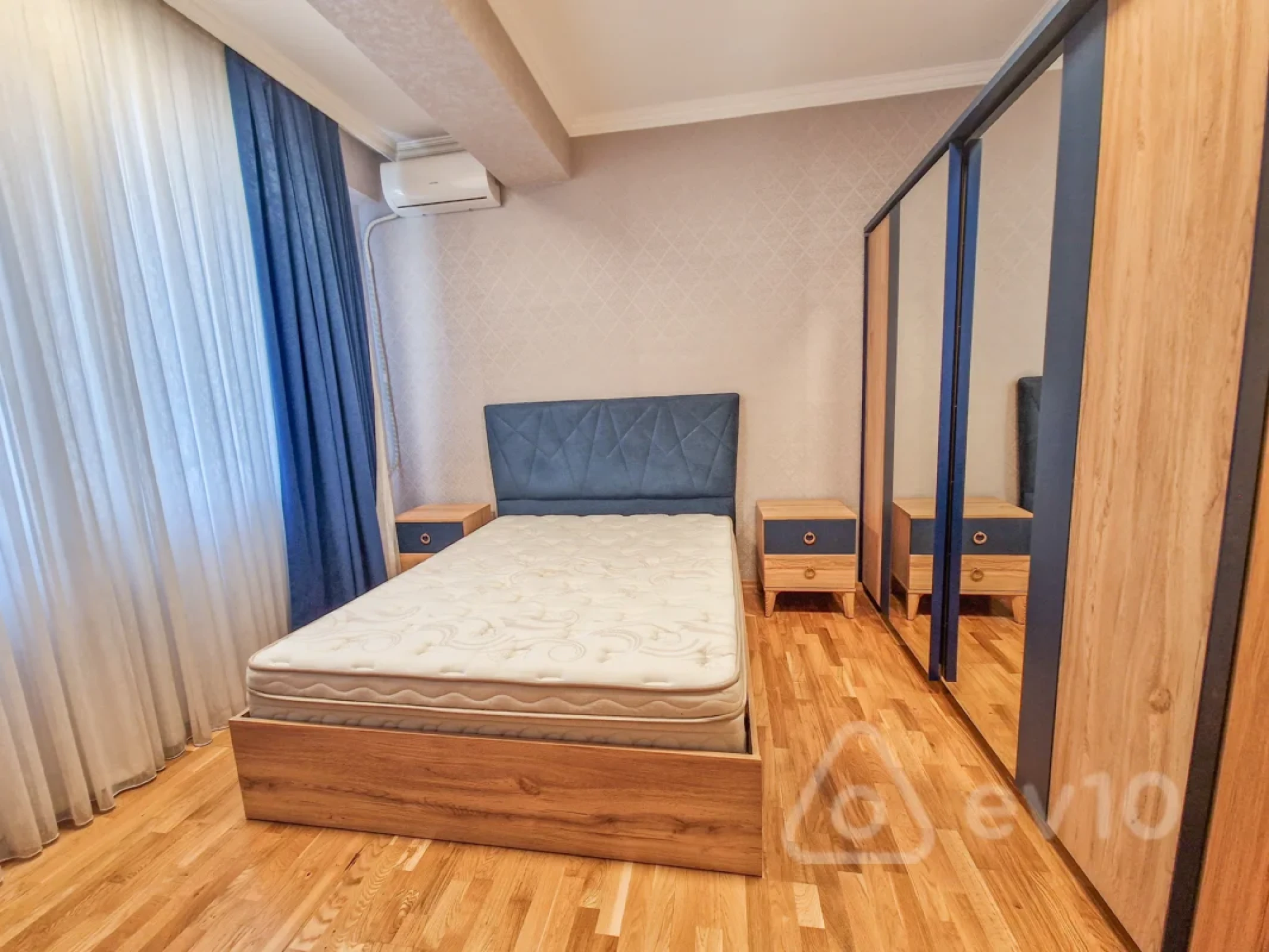 Kirayə verilir 3 otaqlı yeni tikili 100 m²