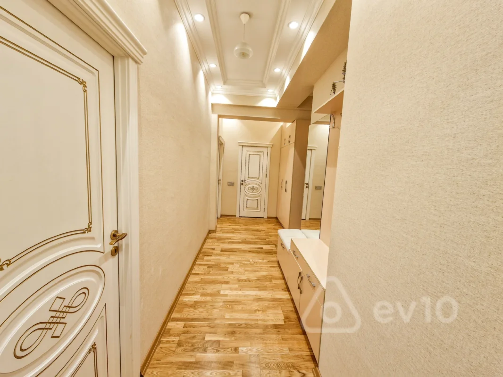 Kirayə verilir 3 otaqlı yeni tikili 100 m²