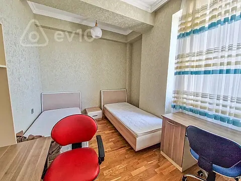 Kirayə verilir 3 otaqlı yeni tikili 100 m²