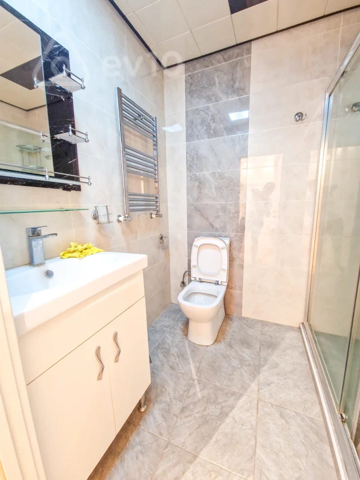 Kirayə verilir 3 otaqlı yeni tikili 100 m²