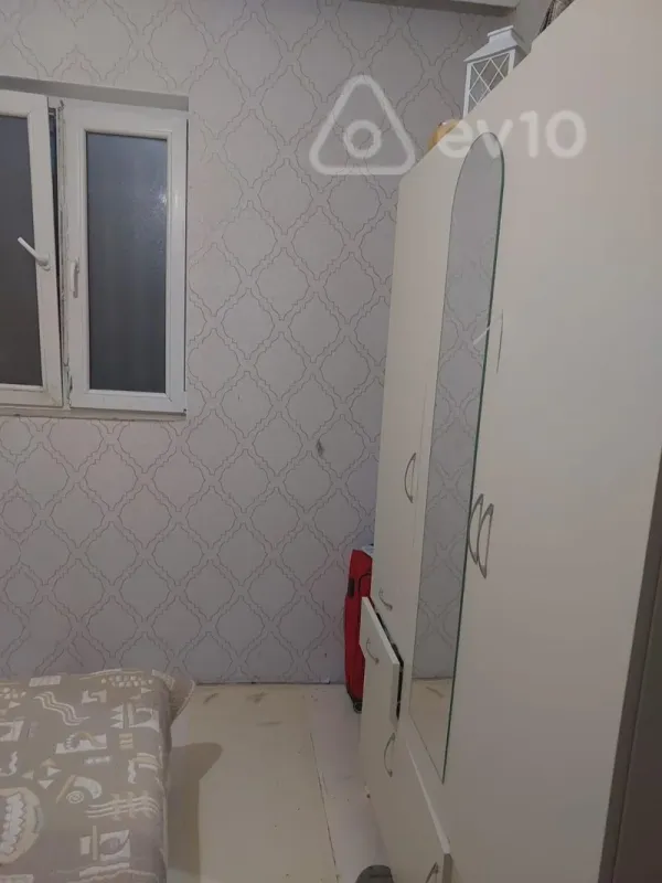 Kirayə verilir 2 otaqlı həyət evi 50 m²