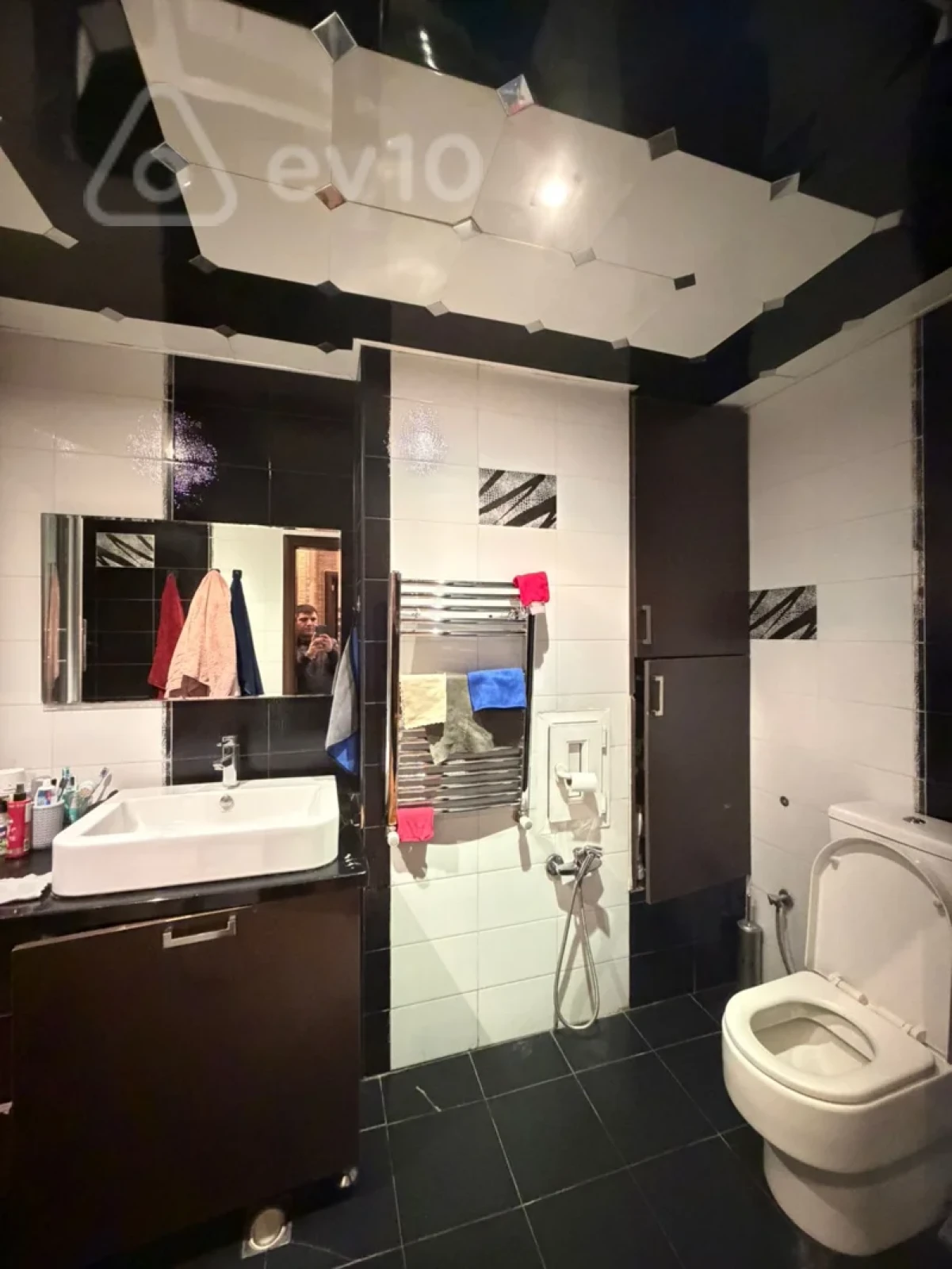 Satılır 3 otaqlı yeni tikili 120 m²