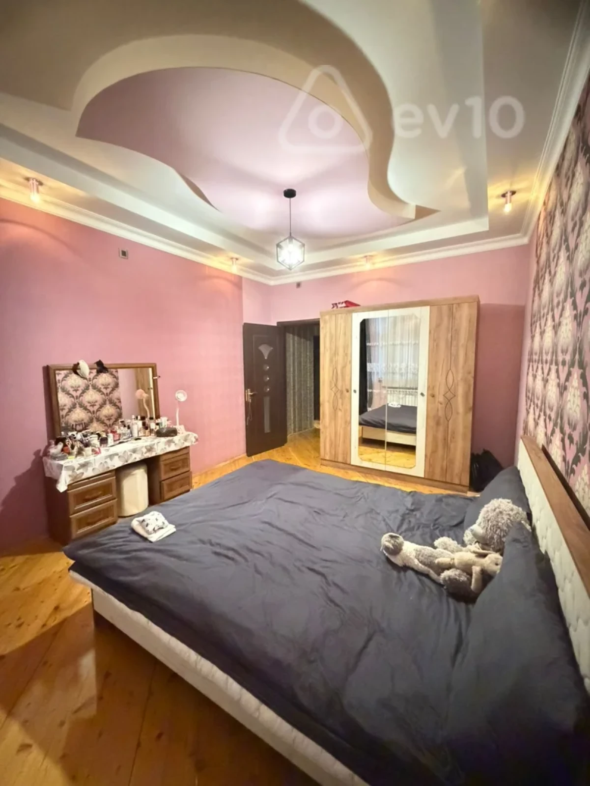 Satılır 3 otaqlı yeni tikili 120 m²