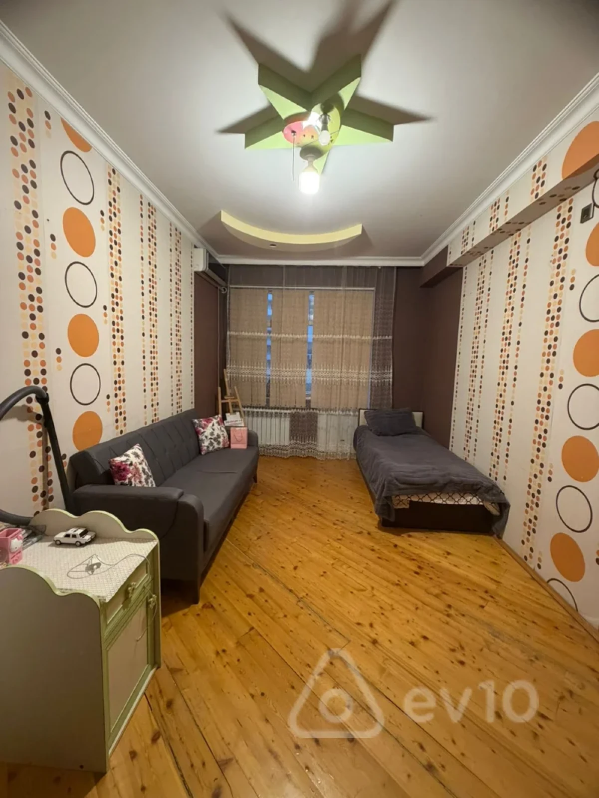 Satılır 3 otaqlı yeni tikili 120 m²
