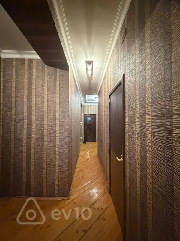 Satılır 3 otaqlı yeni tikili 120 m²