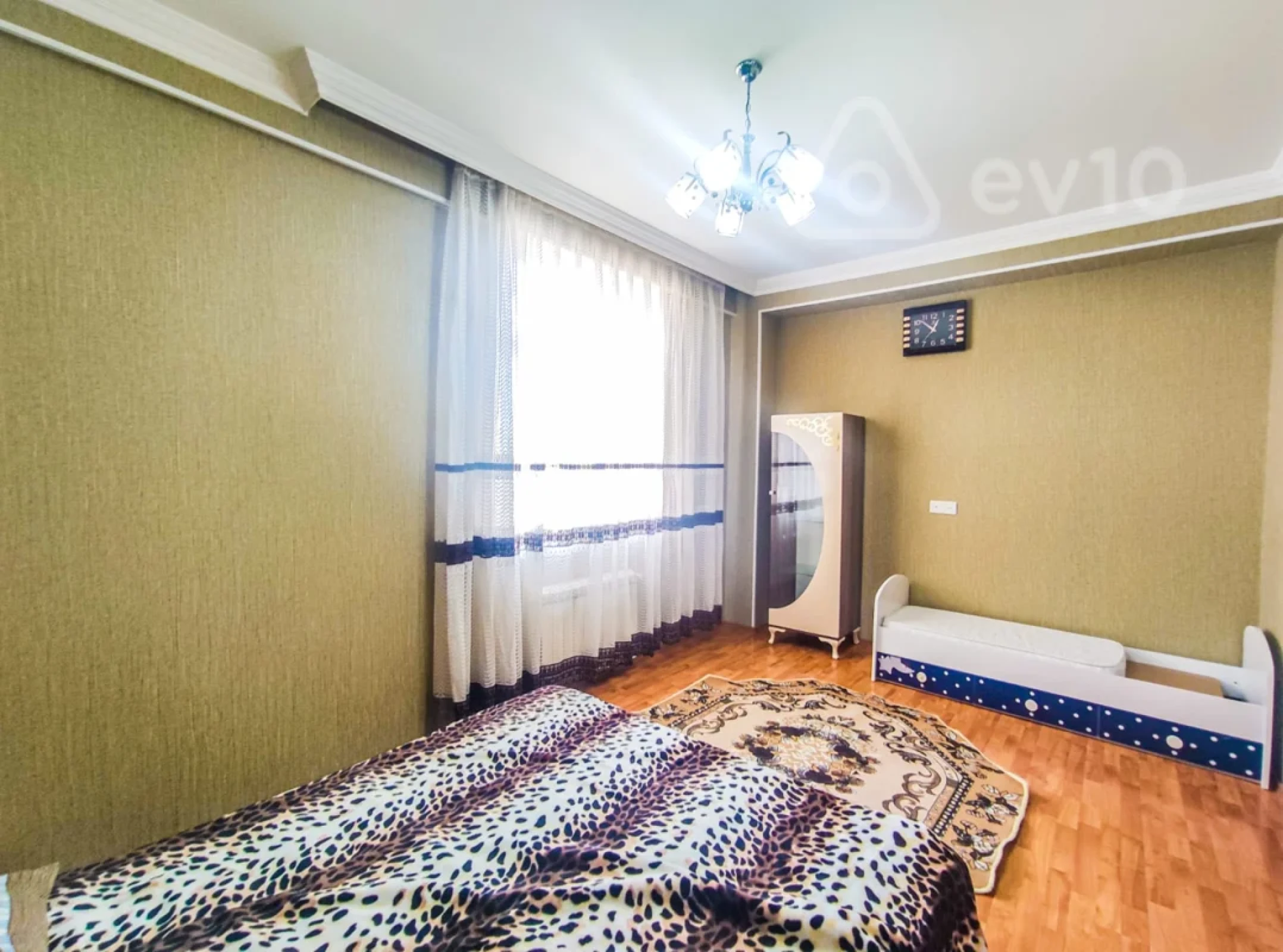 Kirayə verilir 2 otaqlı yeni tikili 85 m²