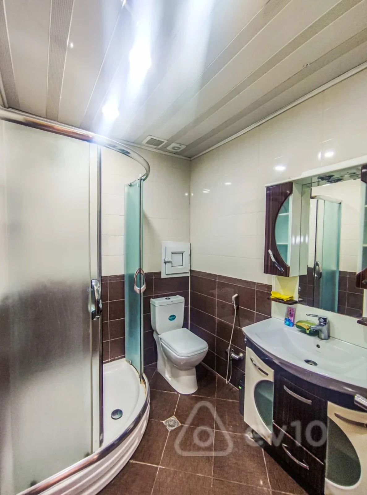 Kirayə verilir 2 otaqlı yeni tikili 85 m²