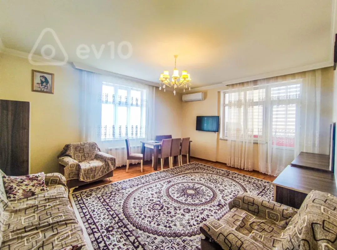 Kirayə verilir 2 otaqlı yeni tikili 85 m²