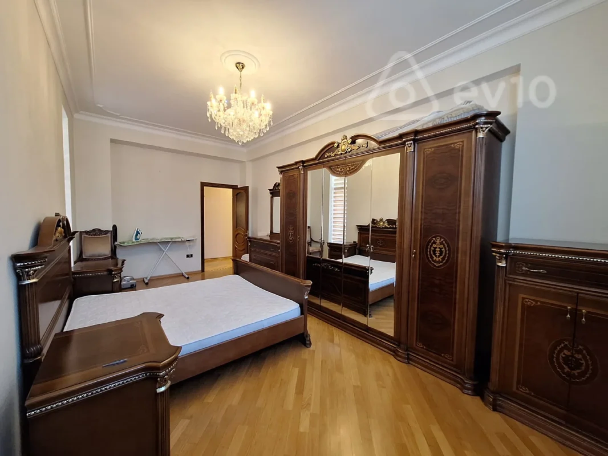Satılır 3 otaqlı yeni tikili 179 m²