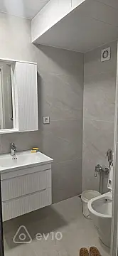 Kirayə verilir 1 otaqlı köhnə tikili 40 m²