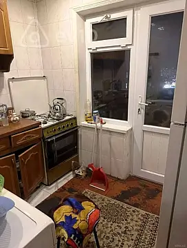 Satılır 3 otaqlı köhnə tikili 75 m²