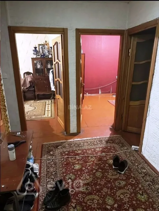 Satılır 3 otaqlı köhnə tikili 75 m²
