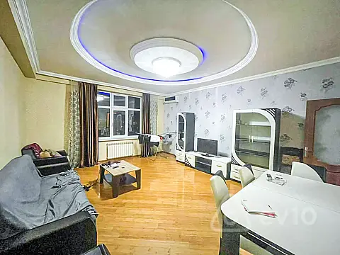 Kirayə verilir 2 otaqlı yeni tikili 75 m²