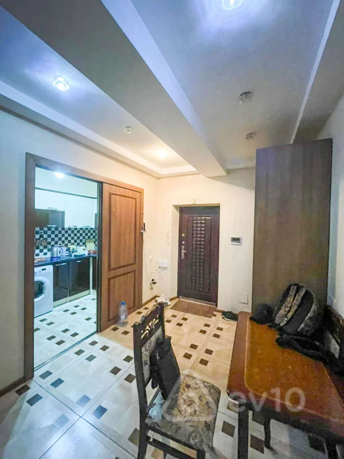 Kirayə verilir 2 otaqlı yeni tikili 75 m²
