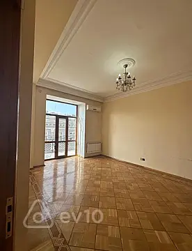 Kirayə verilir mənzil 320 m²
