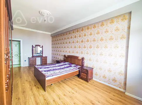 Kirayə verilir 2 otaqlı yeni tikili 90 m²