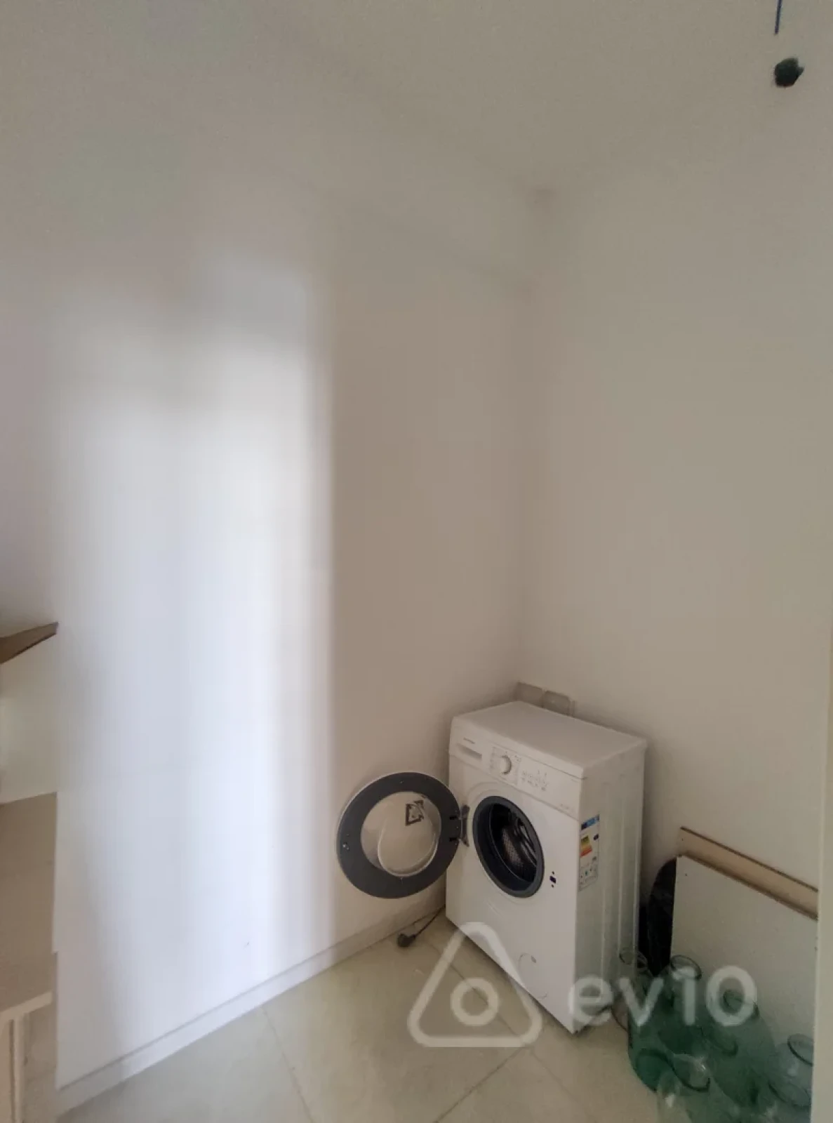 Kirayə verilir 2 otaqlı yeni tikili 90 m²