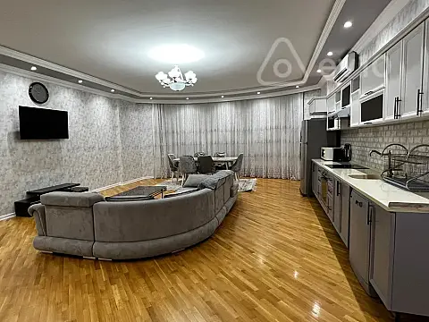 Kirayə verilir 3 otaqlı yeni tikili 123 m²