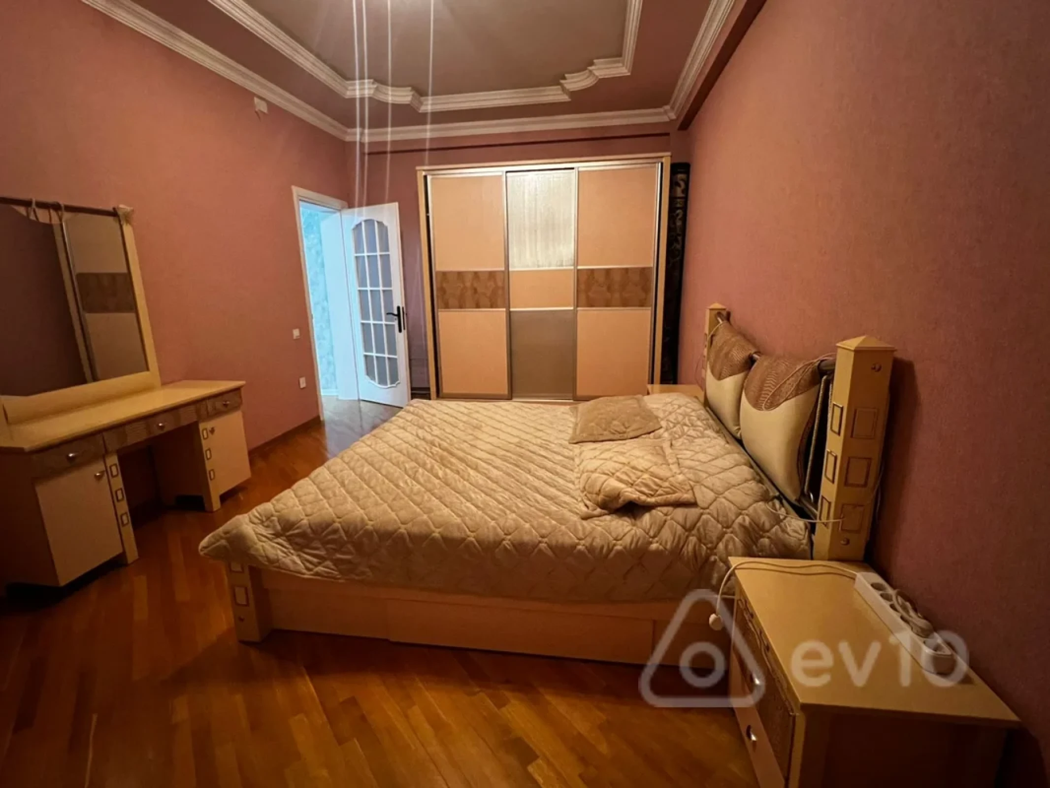 Kirayə verilir 3 otaqlı yeni tikili 123 m²