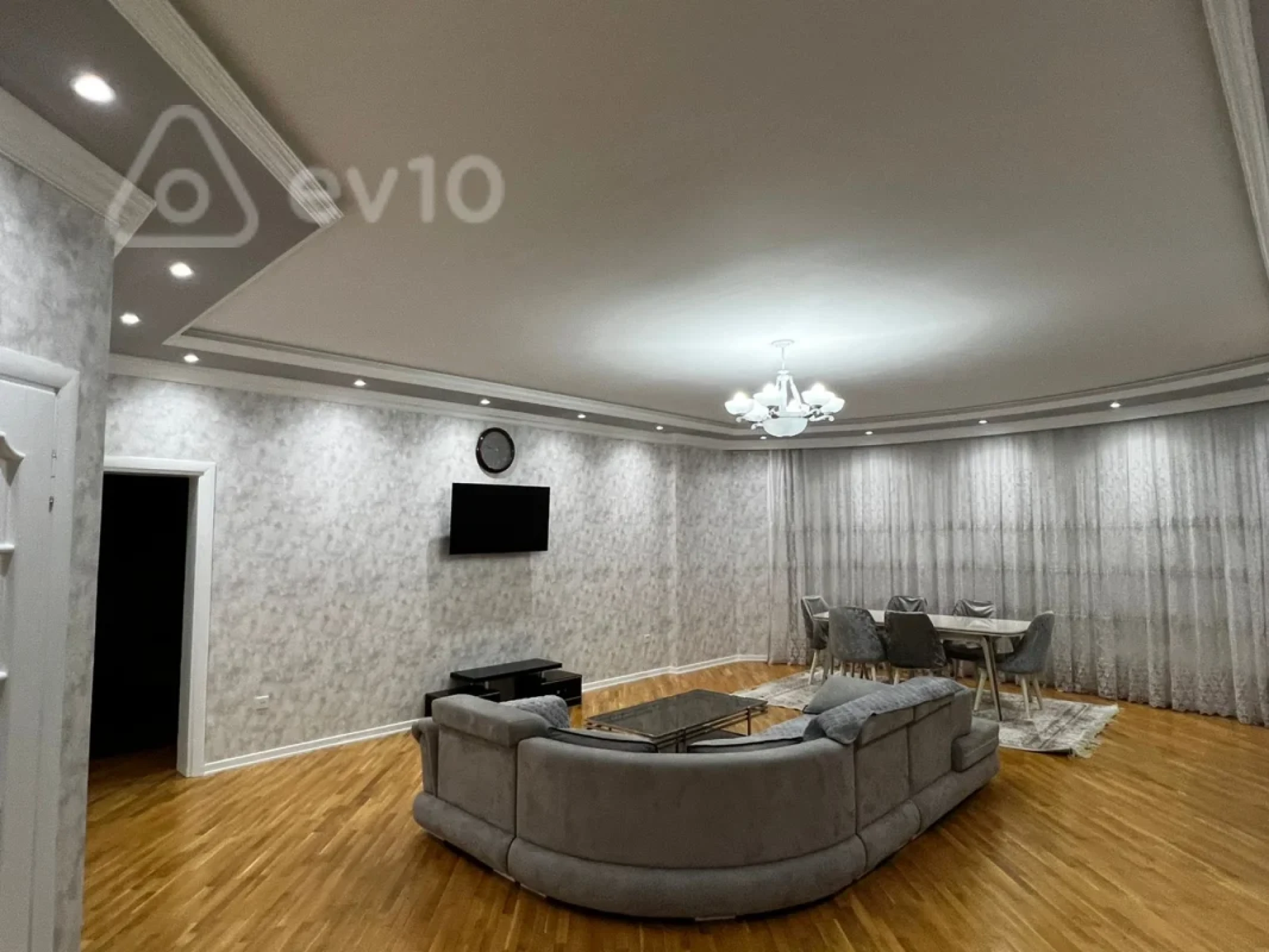 Kirayə verilir 3 otaqlı yeni tikili 123 m²