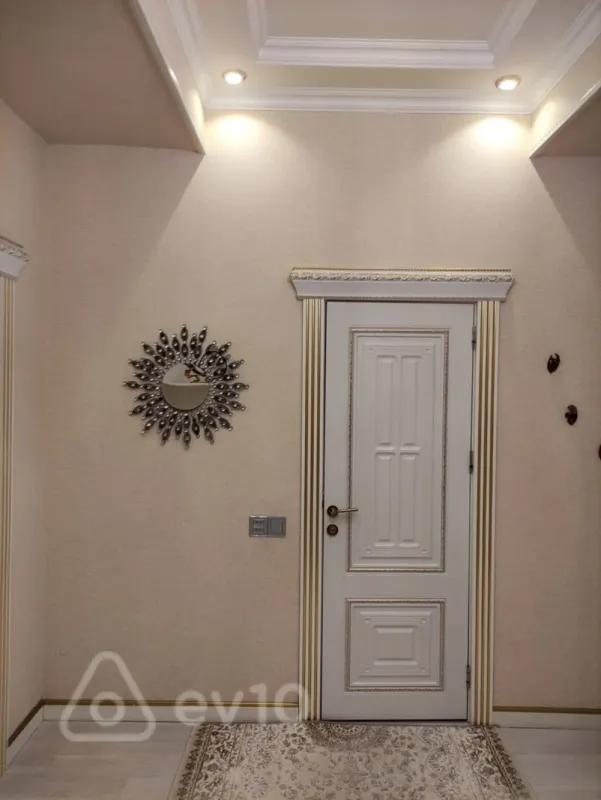 Kirayə verilir 3 otaqlı yeni tikili 120 m²
