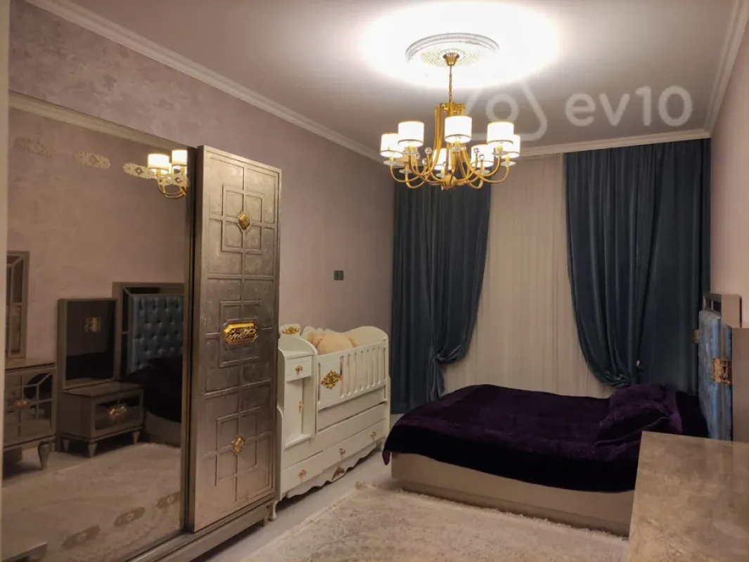Kirayə verilir 3 otaqlı yeni tikili 120 m²