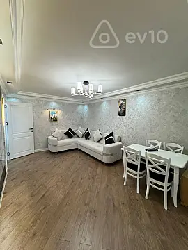 Satılır 2 otaqlı köhnə tikili 35 m²