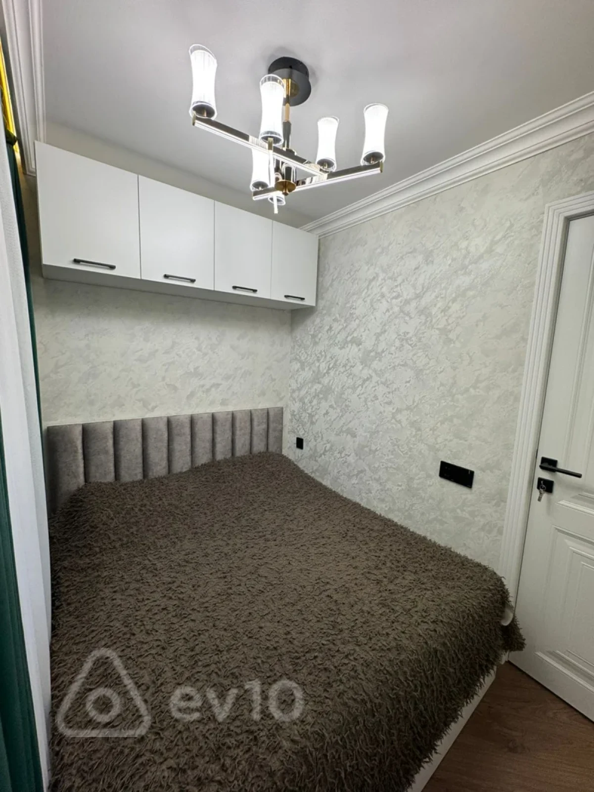 Satılır 2 otaqlı köhnə tikili 35 m²