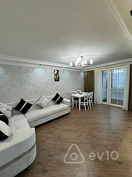 Satılır 2 otaqlı köhnə tikili 35 m²