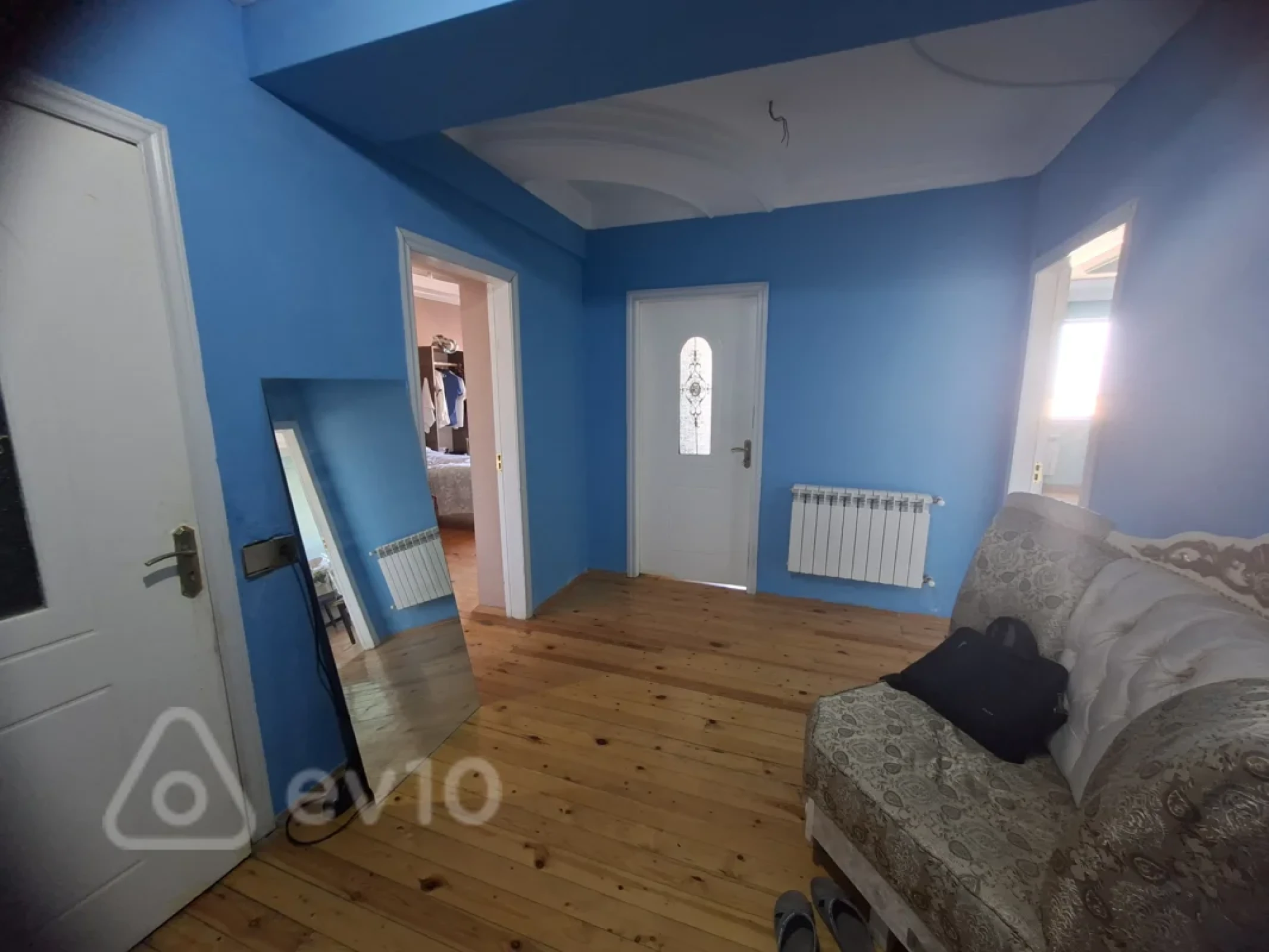 Kirayə verilir 3 otaqlı yeni tikili 130 m²