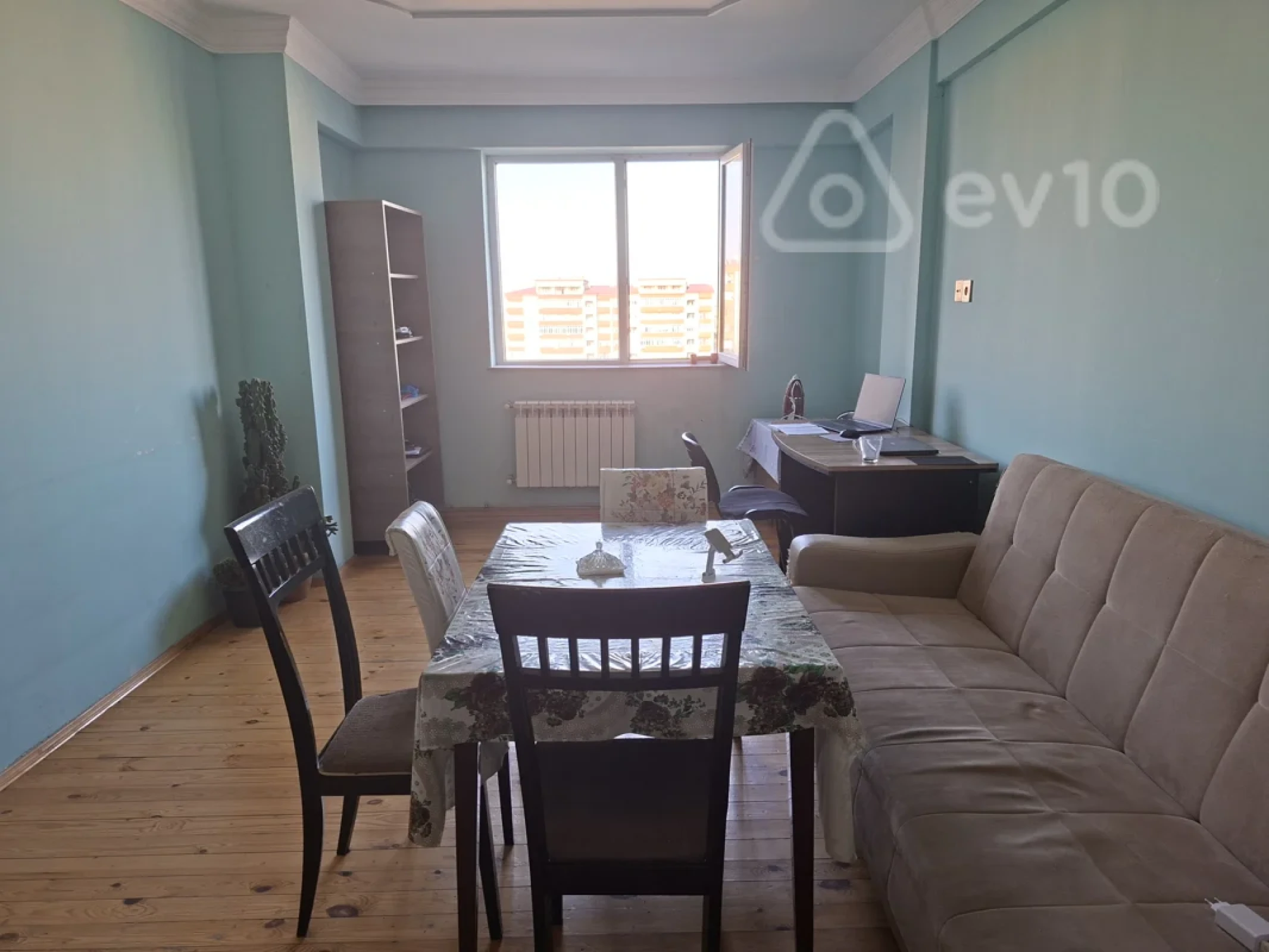 Kirayə verilir 3 otaqlı yeni tikili 130 m²