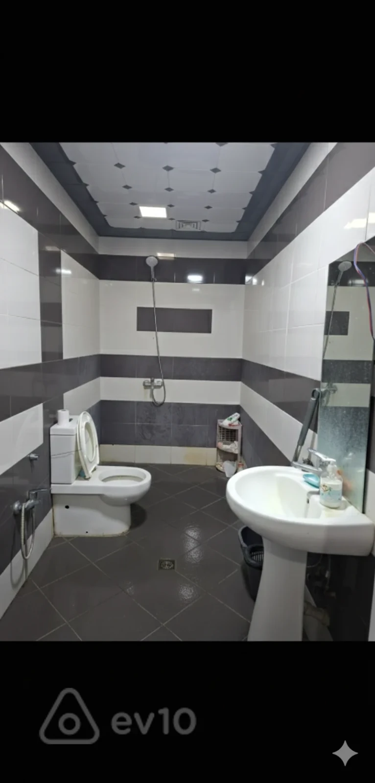 Kirayə verilir 3 otaqlı yeni tikili 130 m²